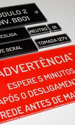 Tags de Identificação Em Acrílico Tags de Identificação Em Acrílico